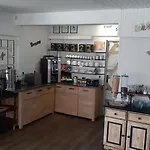 德拉鲁特维特酒店 2*