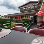 德拉鲁特维特酒店 2*