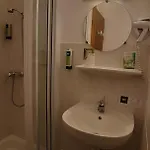 酒店 德拉鲁特维特酒店 2*