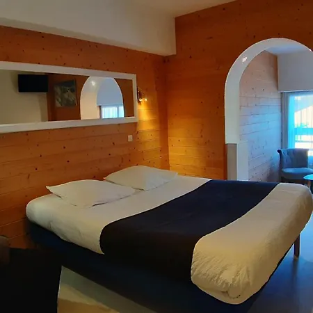De La Route Verte Hotel
