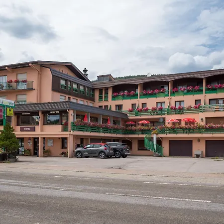 De La Route Verte فندق جوراردُميه