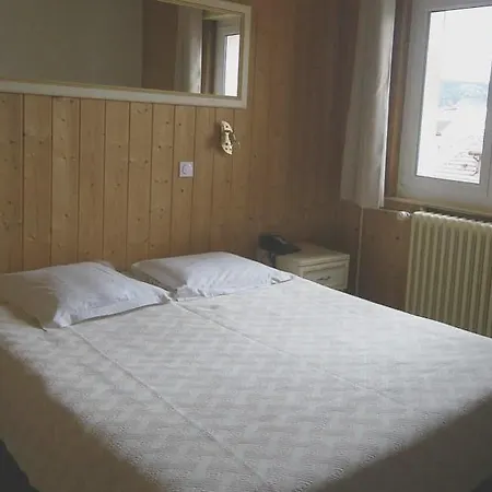 De La Route Verte فندق 2*