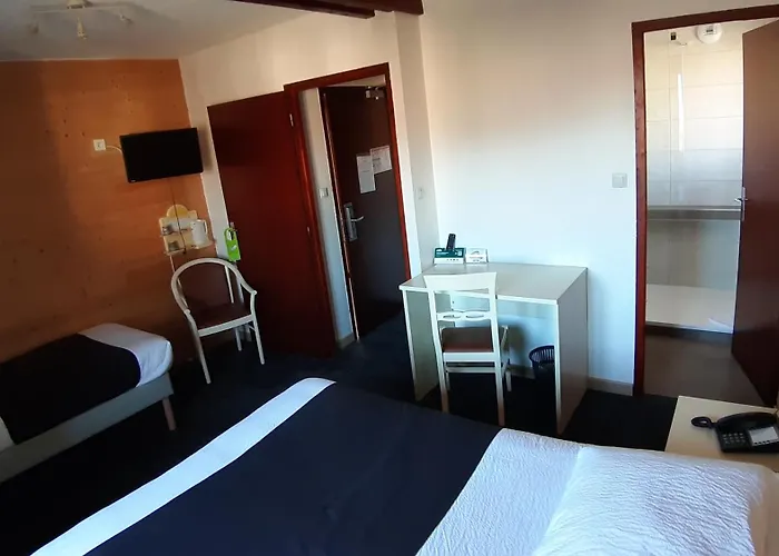 德拉鲁特维特酒店 2* 热拉梅