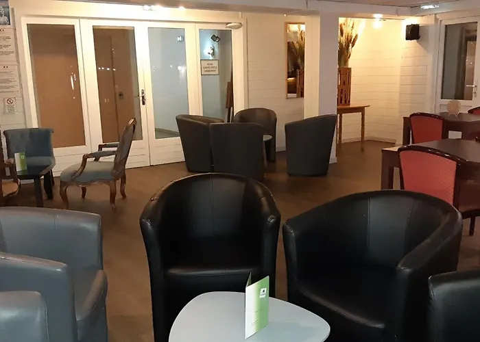 Hotel De La Route Verte 2*