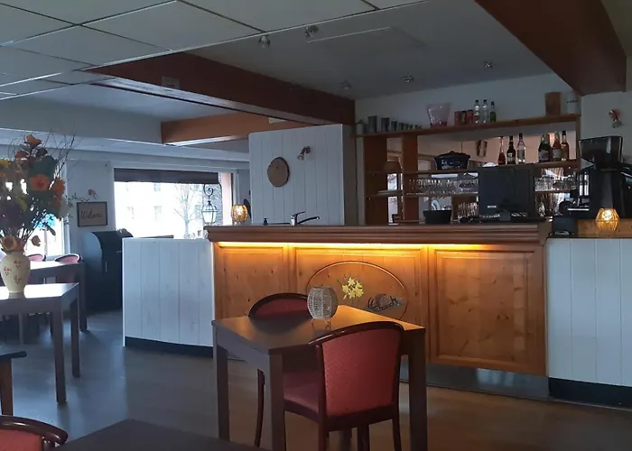 Hotel De La Route Verte 2*