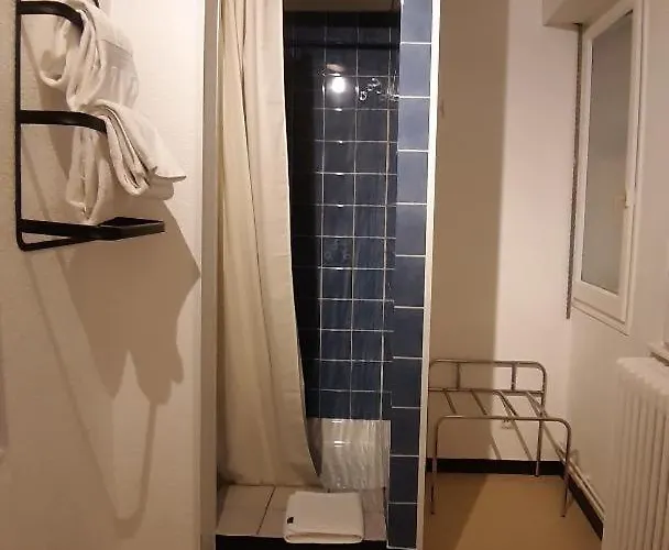 Hotel De La Route Verte 2*