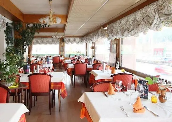 Hotel De La Route Verte 2*